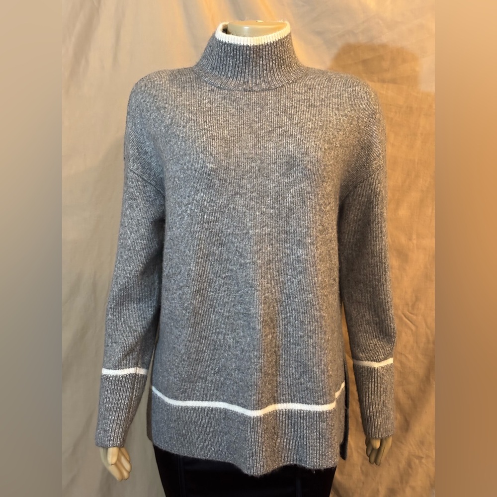 Express Heather Gray Turtleneck Sweater